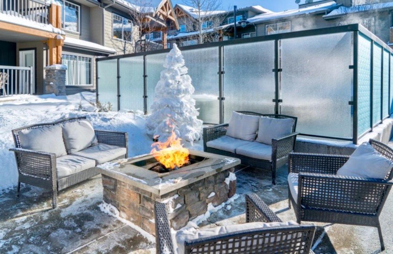 Copperstone Resort - Mountain View 2 Bedroom Condo Канмор Экстерьер фото